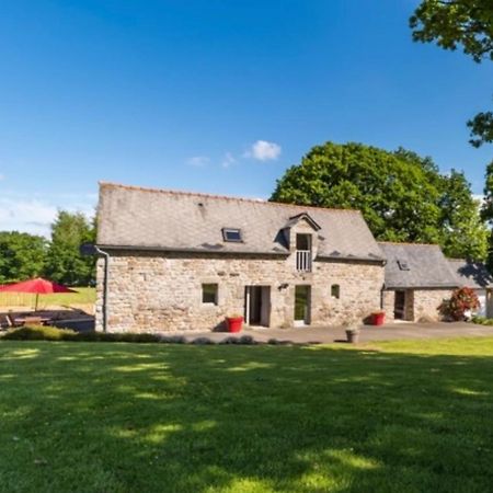 A L'Oree Du Bois Pommerit-le-Vicomte Luaran gambar