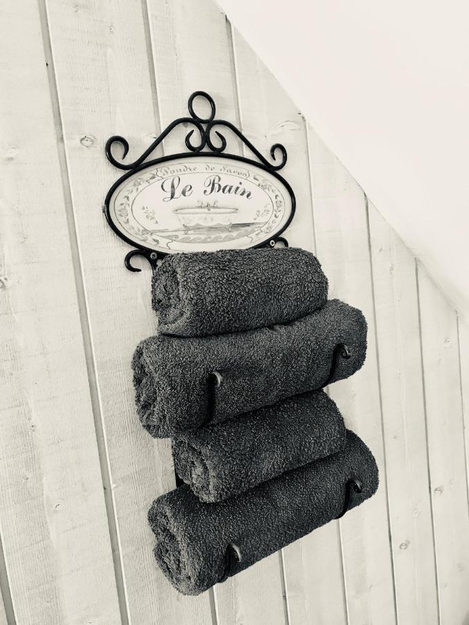 A L'Oree Du Bois Pommerit-le-Vicomte Luaran gambar